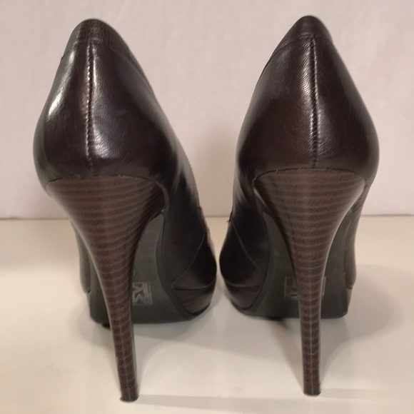 MRKT. Brown & Gold Leather Heels Size 8 EUC - Picture 4 of 8